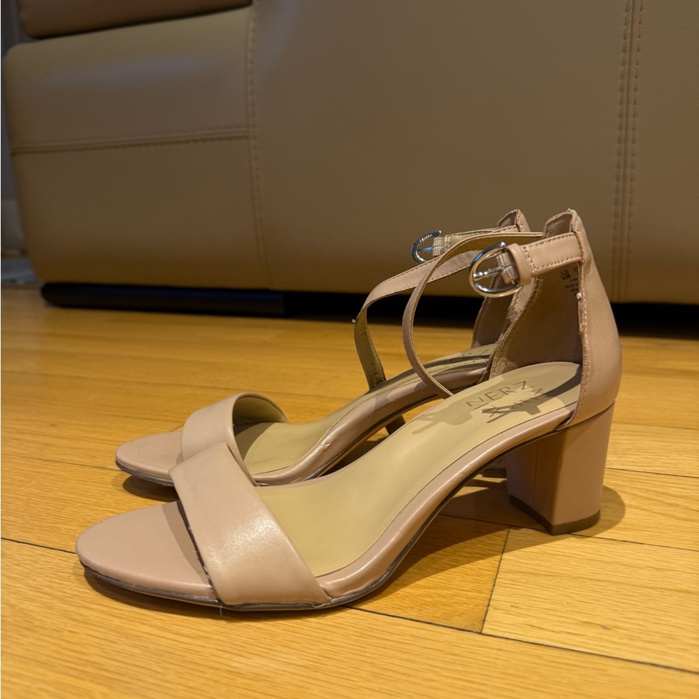 Naturalizer Beige Block Heels